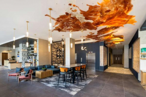 Tempo By Hilton Louisville Downtown Nulu